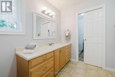 2487 MARYSVILLE ROAD Tyendinaga (Tyendinaga Township) Ontario photo 21