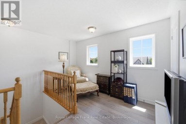 26 FALLINGBROOK CRESCENT Kawartha Lakes (Lindsay) Ontario photo 14