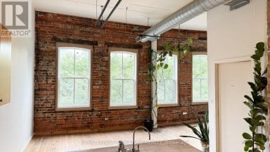 309 - 132 ADELAIDE STREET E Toronto (Church-Yonge Corridor) Ontario photo 1