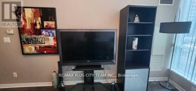 201 - 18 HARBOUR STREET Toronto (Waterfront Communities) Ontario photo 6