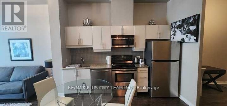 201 - 18 HARBOUR STREET, Toronto (Waterfront Communities), Ontario, M5J2Z6