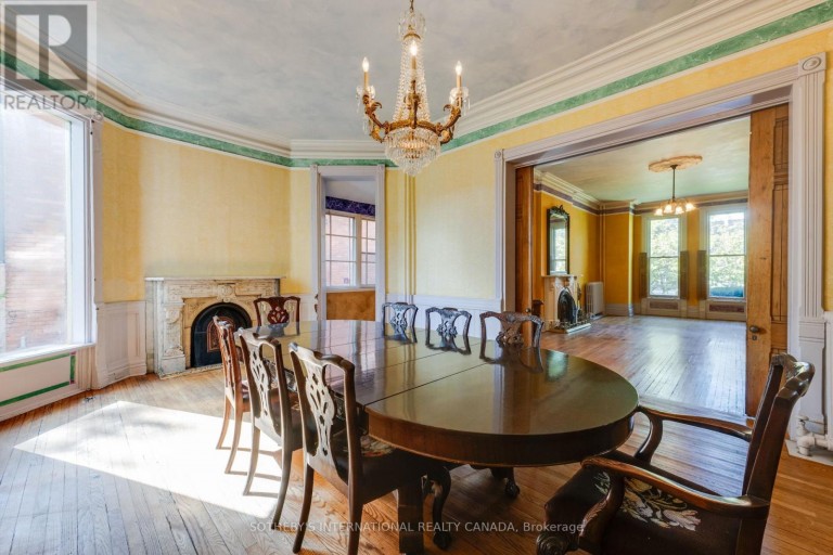 21 ROSE AVENUE, Toronto (Cabbagetown-South St. James Town), Ontario, M4X1N7