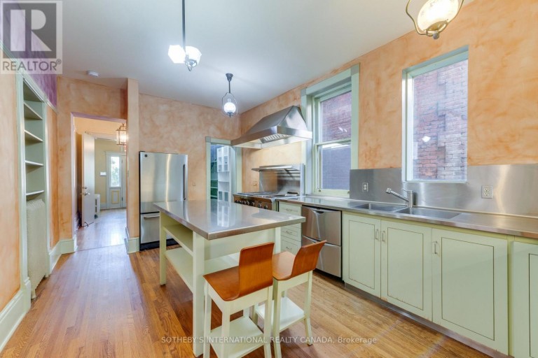21 ROSE AVENUE, Toronto (Cabbagetown-South St. James Town), Ontario, M4X1N7
