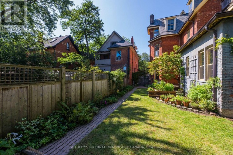 21 ROSE AVENUE, Toronto (Cabbagetown-South St. James Town), Ontario, M4X1N7