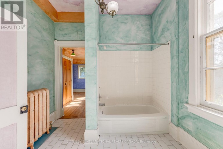 21 ROSE AVENUE, Toronto (Cabbagetown-South St. James Town), Ontario, M4X1N7