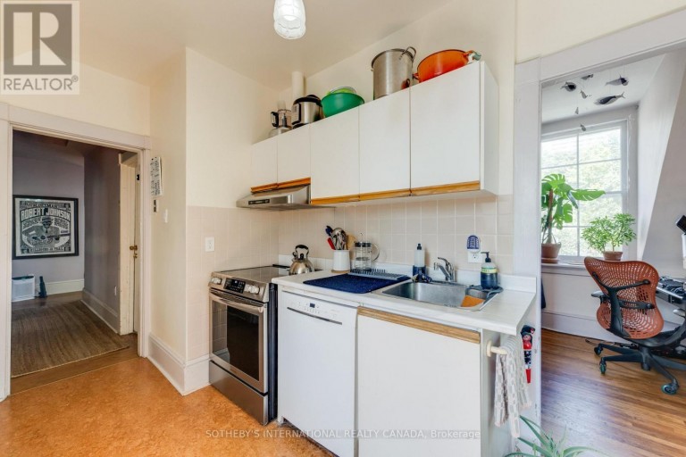 21 ROSE AVENUE, Toronto (Cabbagetown-South St. James Town), Ontario, M4X1N7