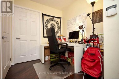 812 - 228 QUEENS QUAY W Toronto (Waterfront Communities) Ontario photo 6