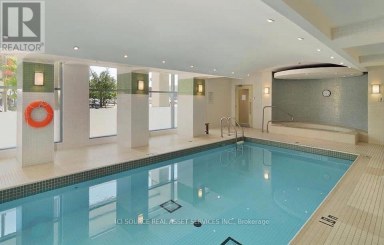 812 - 228 QUEENS QUAY W Toronto (Waterfront Communities) Ontario photo 8