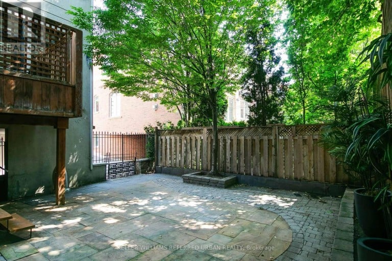45 MATHERSFIELD DRIVE, Toronto (Rosedale-Moore Park), Ontario, M4W3W4