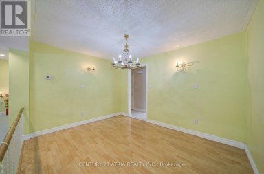 1 GRASS MEADOWAY Toronto (Hillcrest Village) Ontario photo 10