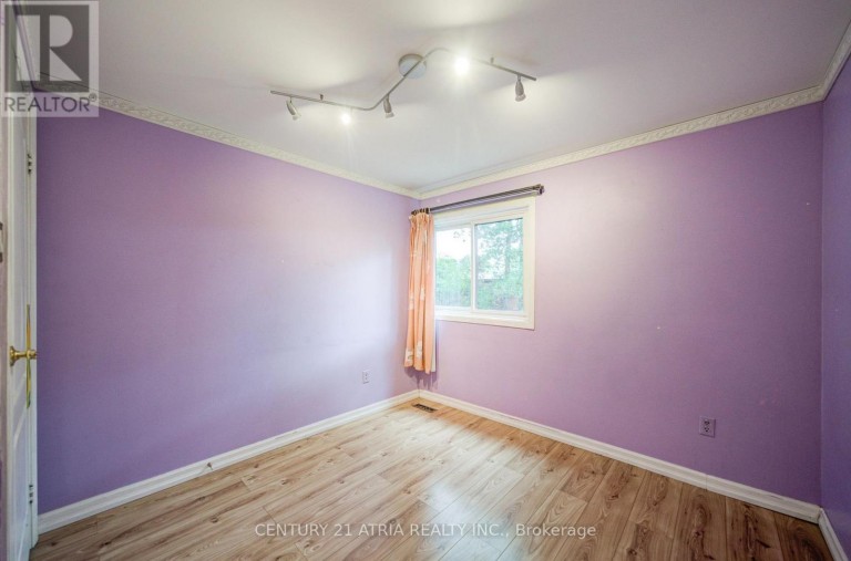 1 GRASS MEADOWAY, Toronto (Hillcrest Village), Ontario, M2H2V4