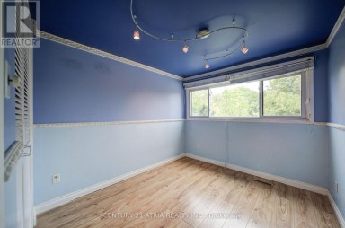 1 GRASS MEADOWAY Toronto (Hillcrest Village) Ontario photo 20