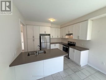 166 CROMBIE STREET Clarington (Bowmanville) Ontario photo 10