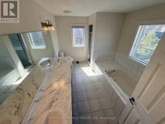 166 CROMBIE STREET Clarington (Bowmanville) Ontario photo 25