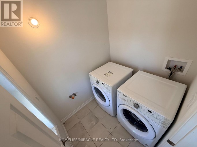 166 CROMBIE STREET, Clarington (Bowmanville), Ontario, L1C4A6