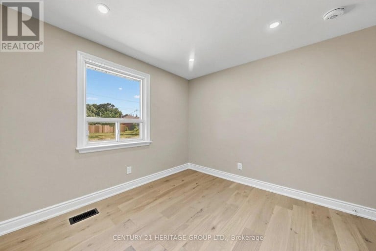 48 KECALA ROAD, Toronto (Dorset Park), Ontario, M1P1K6