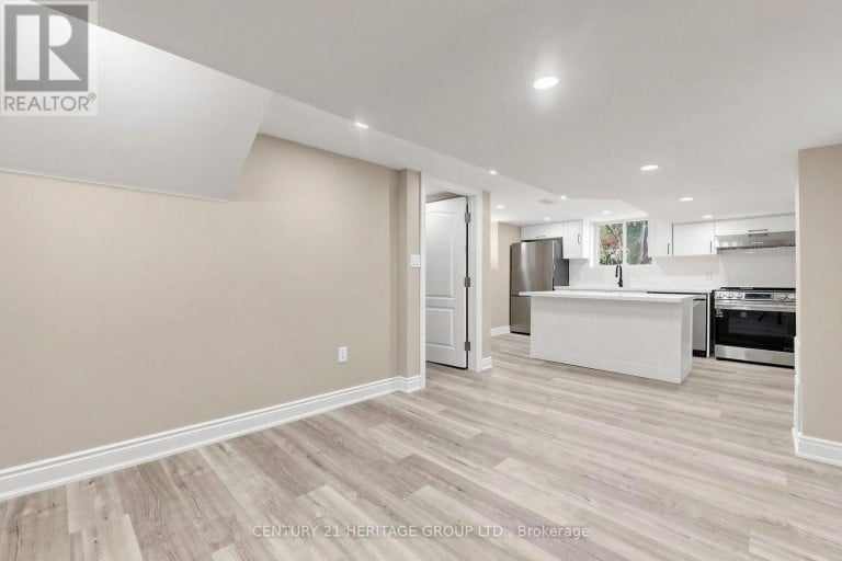48 KECALA ROAD, Toronto (Dorset Park), Ontario, M1P1K6