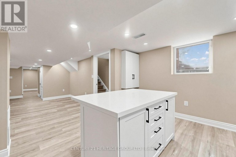 48 KECALA ROAD, Toronto (Dorset Park), Ontario, M1P1K6
