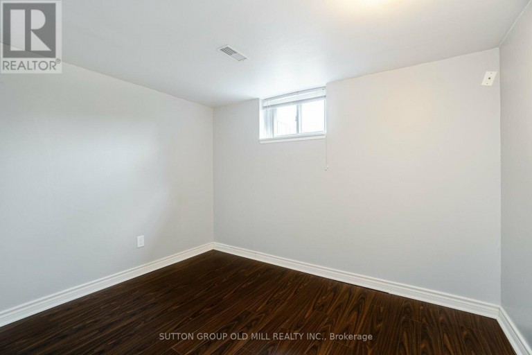 LOWER - 5 APPLEFIELD DRIVE, Toronto (Bendale), Ontario, M1P3X8