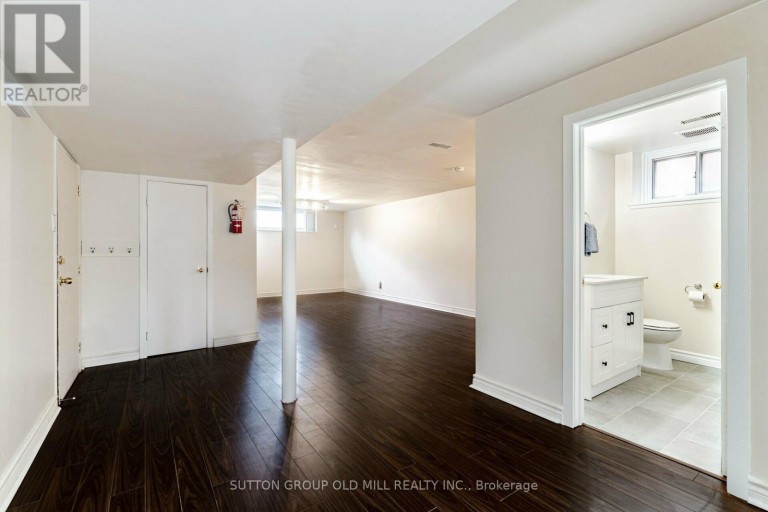 LOWER - 5 APPLEFIELD DRIVE, Toronto (Bendale), Ontario, M1P3X8