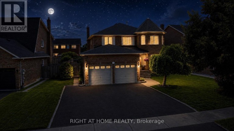 17 EATON STREET, Halton Hills (Georgetown), Ontario, L7G5L4