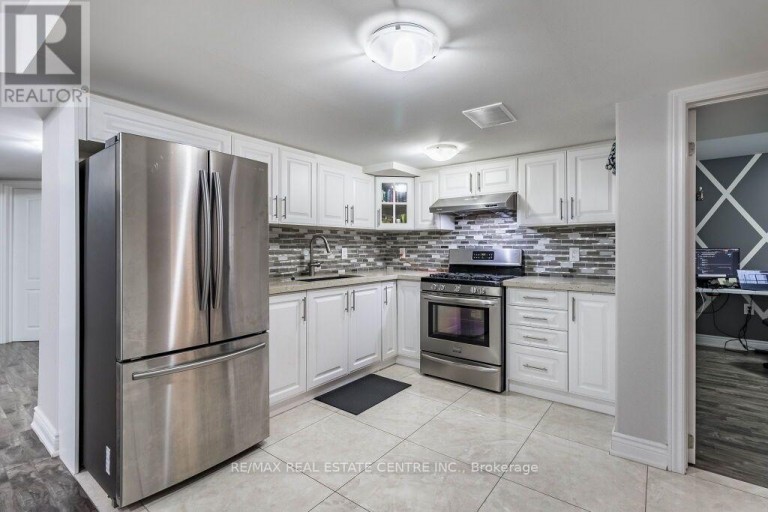 BSMT - 20 LAURENTIDE CRESCENT, Brampton (Vales of Castlemore North), Ontario, L6P1Y4