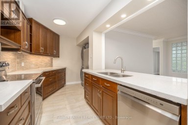521 - 20 SOUTHPORT STREET Toronto (High Park-Swansea) Ontario photo 11