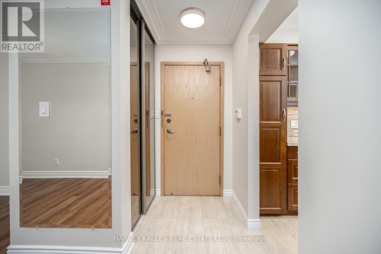 521 - 20 SOUTHPORT STREET, Toronto (High Park-Swansea), Ontario, M6S4Y8