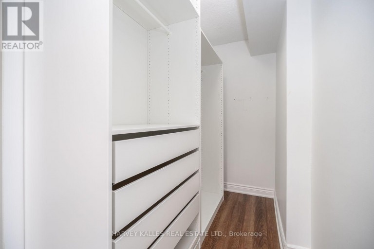 521 - 20 SOUTHPORT STREET, Toronto (High Park-Swansea), Ontario, M6S4Y8