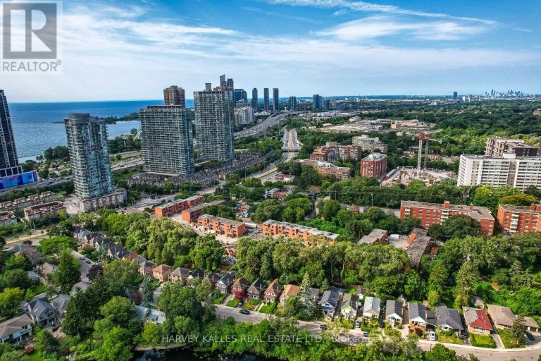 521 - 20 SOUTHPORT STREET, Toronto (High Park-Swansea), Ontario, M6S4Y8