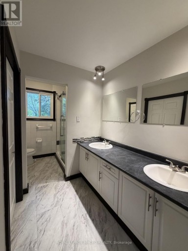 1202 BARTON STREET, Hamilton (Fruitland), Ontario, L8E5G9