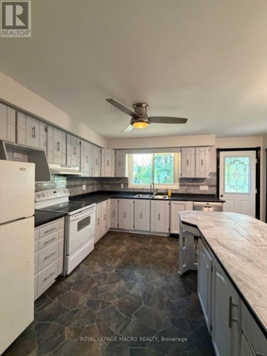 1202 BARTON STREET, Hamilton (Fruitland), Ontario, L8E5G9