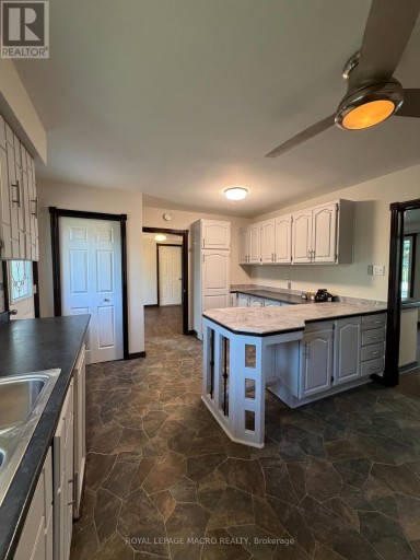 1202 BARTON STREET, Hamilton (Fruitland), Ontario, L8E5G9
