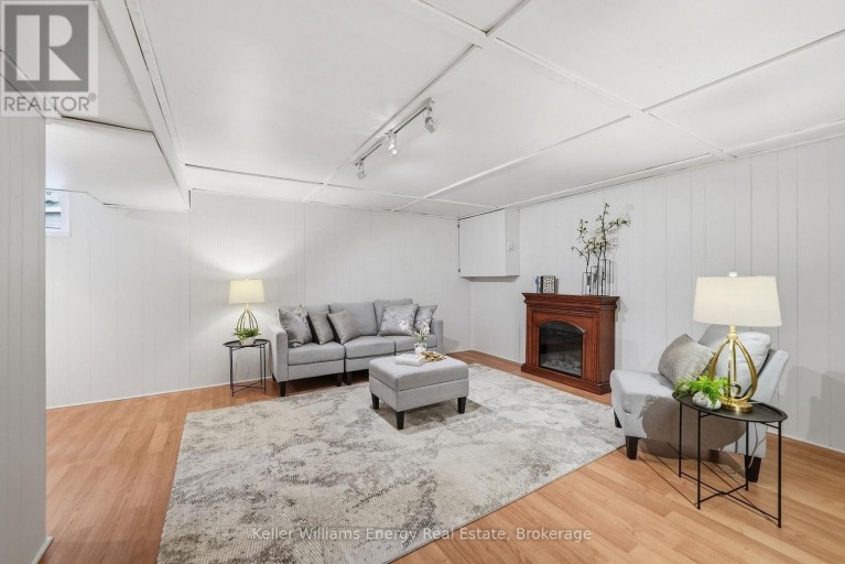 699 GRIERSON STREET, Oshawa (Centennial), Ontario, L1G5J6