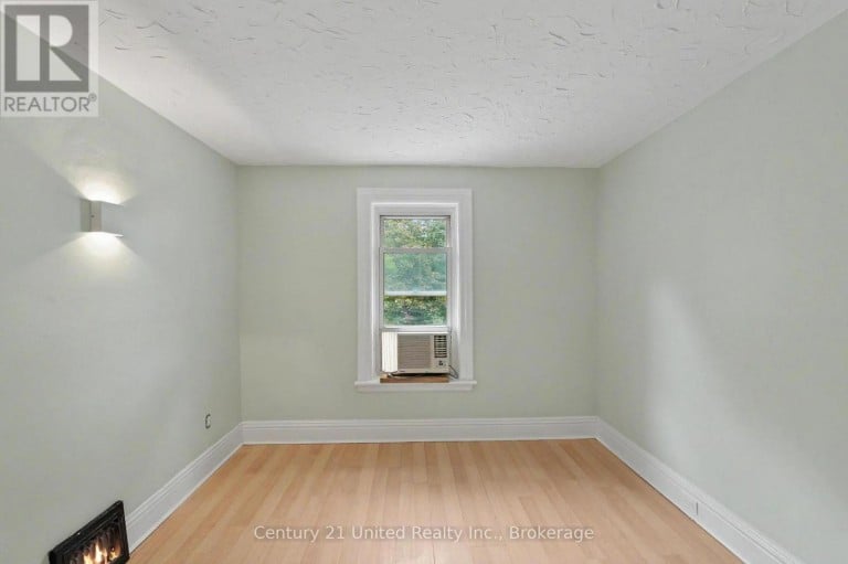 554 SHERBROOKE STREET, Peterborough (Town Ward 3), Ontario, K9J2P5