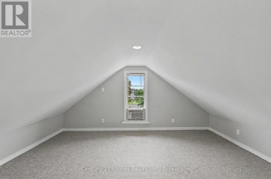 554 SHERBROOKE STREET Peterborough (Town Ward 3) Ontario photo 20