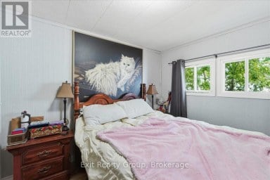 63 - 63 WHITES ROAD Quinte West (Sidney Ward) Ontario photo 12