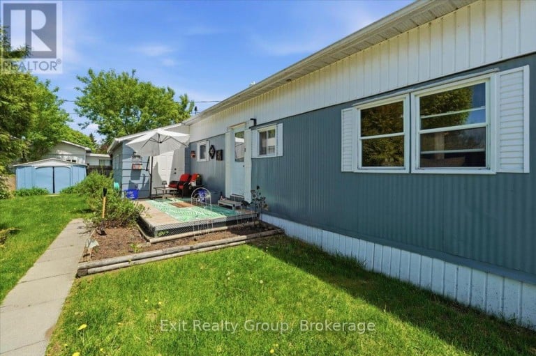 63 - 63 WHITES ROAD, Quinte West (Sidney Ward), Ontario, K8V5P5