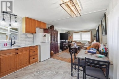 63 - 63 WHITES ROAD Quinte West (Sidney Ward) Ontario photo 9