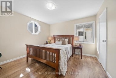 584 WOLFE STREET Peterborough (Town Ward 3) Ontario photo 17