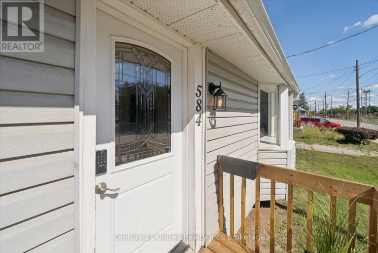 584 WOLFE STREET, Peterborough (Town Ward 3), Ontario, K9J2L8