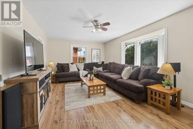 584 WOLFE STREET Peterborough (Town Ward 3) Ontario photo 7