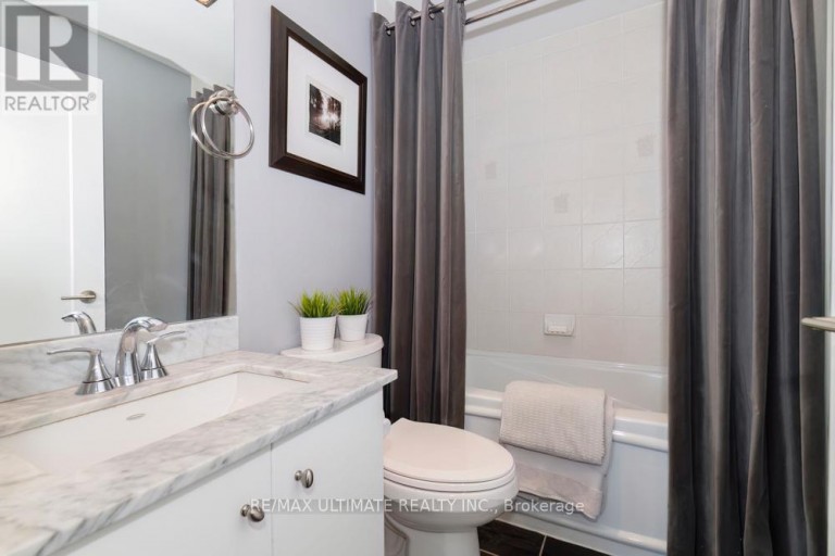 2607 - 18 YORKVILLE AVENUE, Toronto (Annex), Ontario, M4W3Y8