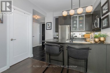2607 - 18 YORKVILLE AVENUE Toronto (Annex) Ontario photo 5