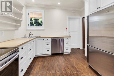 2ND FLOOR - 113 CHAPLIN CRESCENT Toronto (Forest Hill South) Ontario photo 14
