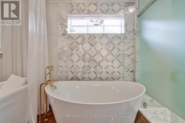 19 WHITEHALL ROAD, Toronto (Rosedale-Moore Park), Ontario, M4W2C5