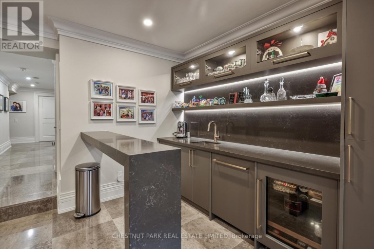 19 WHITEHALL ROAD, Toronto (Rosedale-Moore Park), Ontario, M4W2C5