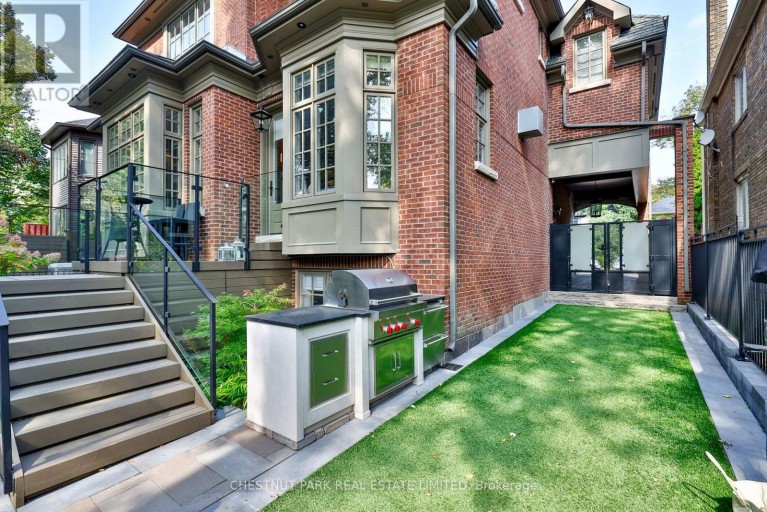 19 WHITEHALL ROAD, Toronto (Rosedale-Moore Park), Ontario, M4W2C5
