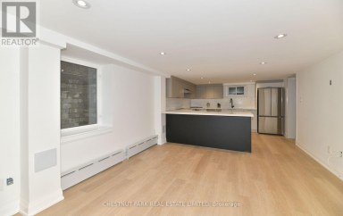 11 ROSE PARK CRESCENT Toronto (Rosedale-Moore Park) Ontario photo 3