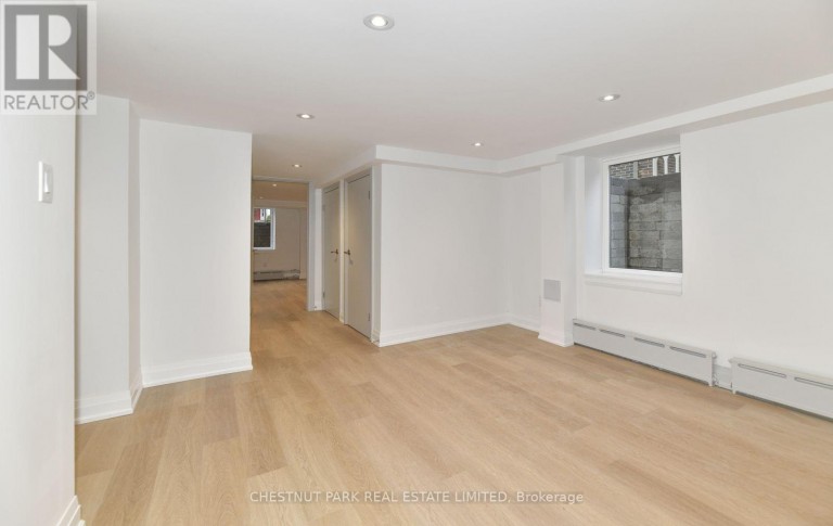 11 ROSE PARK CRESCENT, Toronto (Rosedale-Moore Park), Ontario, M4T1P8